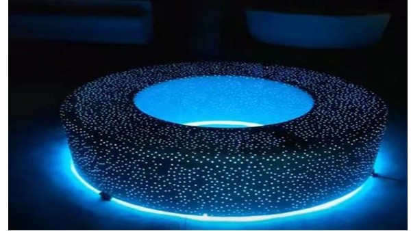 王總選擇透光藝科石，輕松保養(yǎng)無煩惱